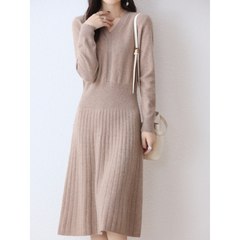 V-Neck Pure Wool Knitted Dress for Women, Winter Mid-Length Over-The-Knee Sweater Dress, Loose Fit, Slimming, Warm, Base A-Line Dress