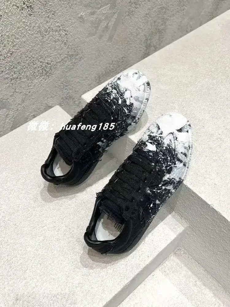 2025 Spring/Summer New Retro Unisex German Training Shoes Graffiti Ink Splatter Lace-Up Sports Casual White Genuine Leather Sneakers