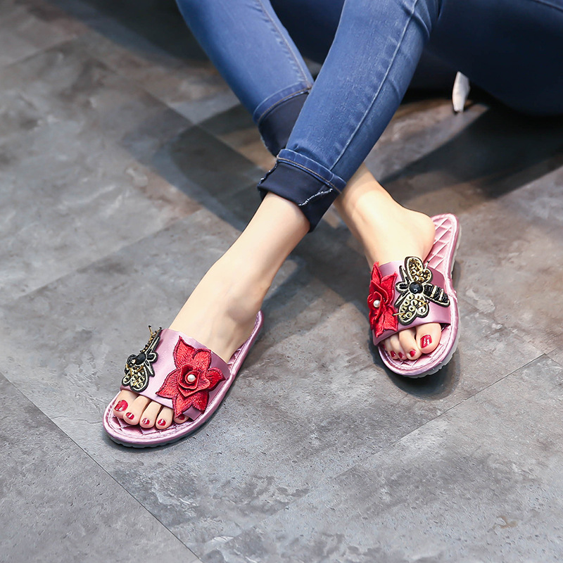 Korean Style New Satin Slippers Women's Big Flower Fabric Home Women's Slippers Flat Wear-Resistant Non-Slip Sandals