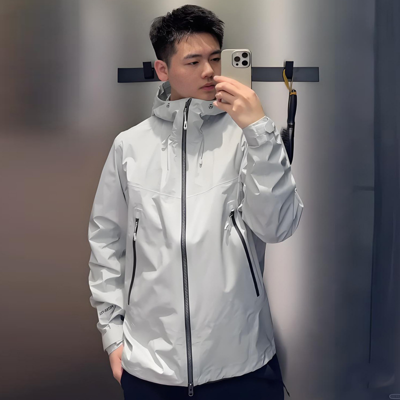 25 New Sunstone Bogda Lt Hard Shell Jacket Outdoor Windproof and Waterproof Fully Glued Trendy Casual Jacket