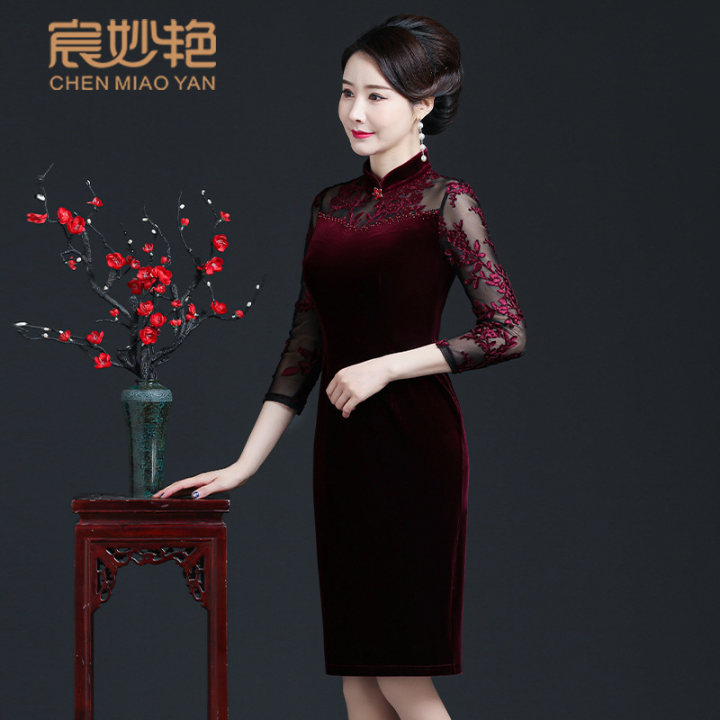 Ladieswear's Clothing Gold Velvet Improved Cheongsam Dress Spring Style Dress Mother-In-Law Wedding Banquet Clothing Middle-Aged Women's Clothing