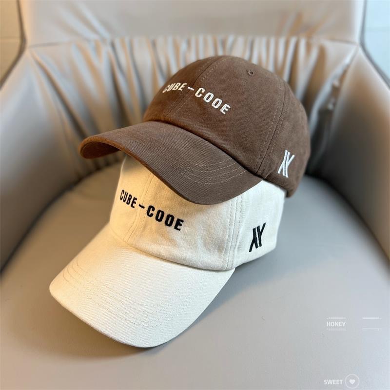 Early Spring New Baseball Cap for Women with Letters to Show Face, Small Soft Top, Korean Style Trendy Brand Hat for Men, Cool Casual Peaked Cap, Universal