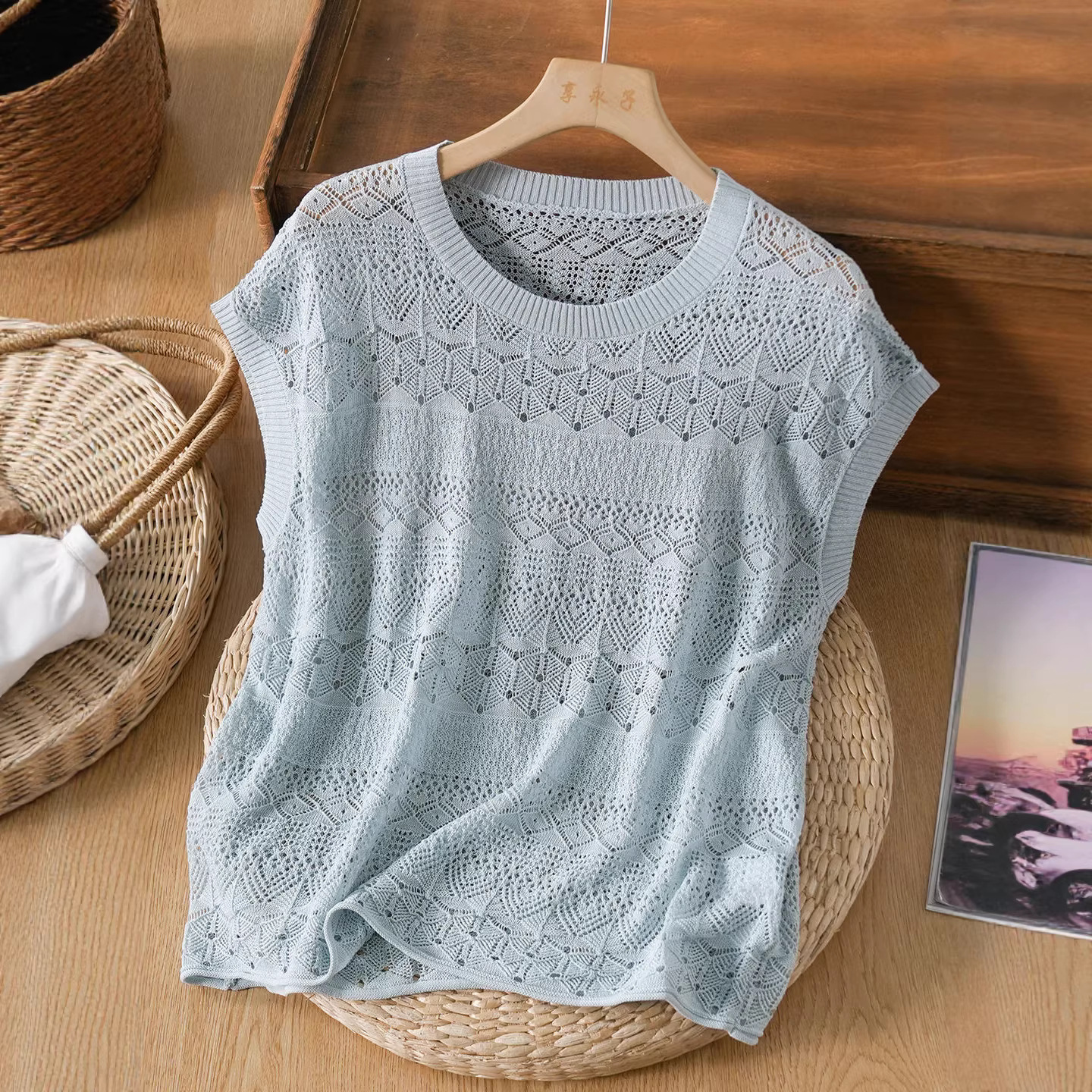 Summer Round-Neck Short Versatile Short-Sleeve Pullover Knit Top with Hollow-Out Retro Thin Design for Women