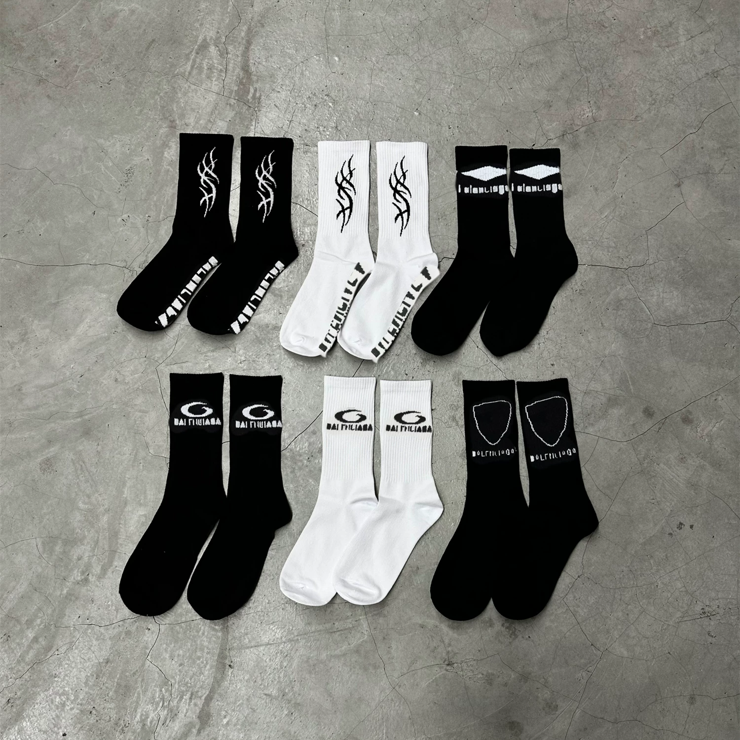 (In stock) Socks Circle Skiing Series Co branded Embroidered Letter Middle Socks Woolen Hoop Socks Long Socks Basketball Socks