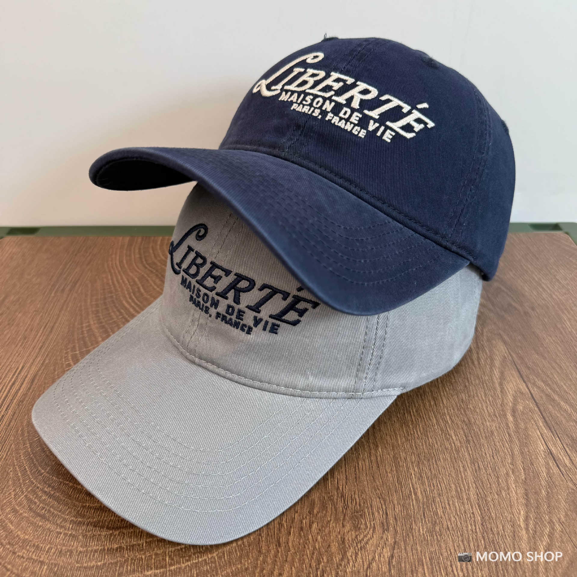 American Retro Liberte Paris Embroidered Baseball Cap for Women, Soft Top, Face-Slimming Duckbill Cap, Versatile and Trendy for Couples