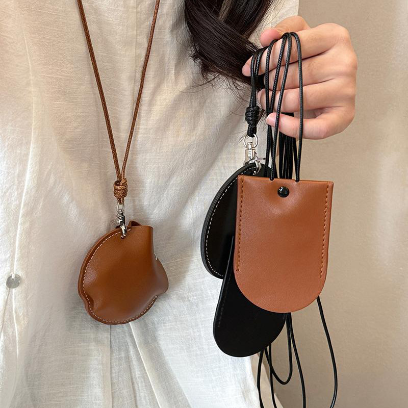 Retro neck magnetic suction leather glasses clip necklace fashion trend all-match sweater chain simple high-end necklace women