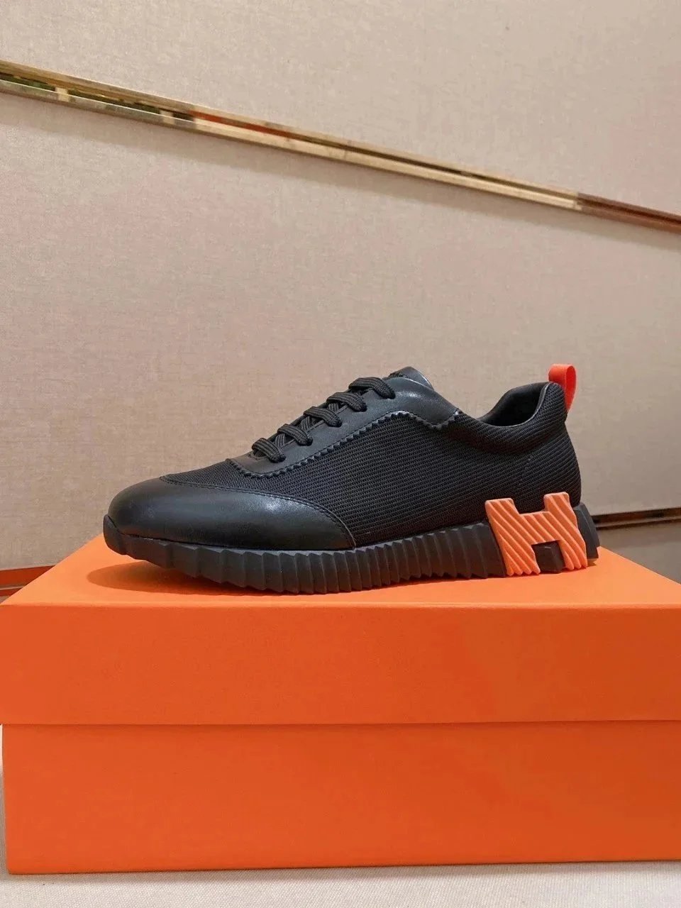 Hermes Sneaker