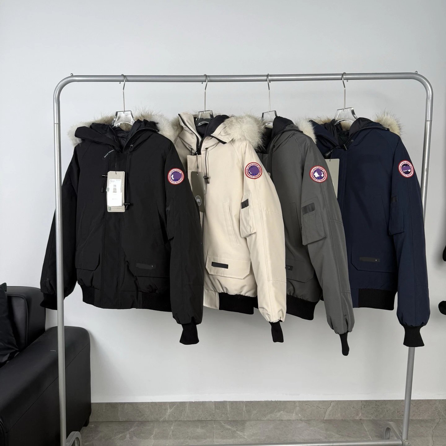 飞行员夹克工装派克大毛领外套WhatsApp +18950611085