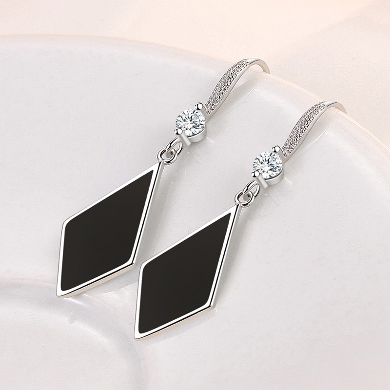 Korean and Japanese Trendy Fashion Rhombus Earrings for Women, Light Luxury, Unique Temperament, Versatile Niche Black Enamel Drop Earrings Wholesale