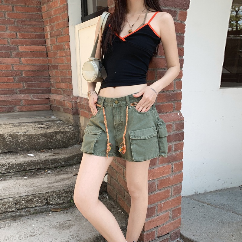 Retro Green American-Style Multi-Pocket Work Shorts for Women, New Spring and Summer Design, Casual Loose Wide-Leg Denim Shorts for Women