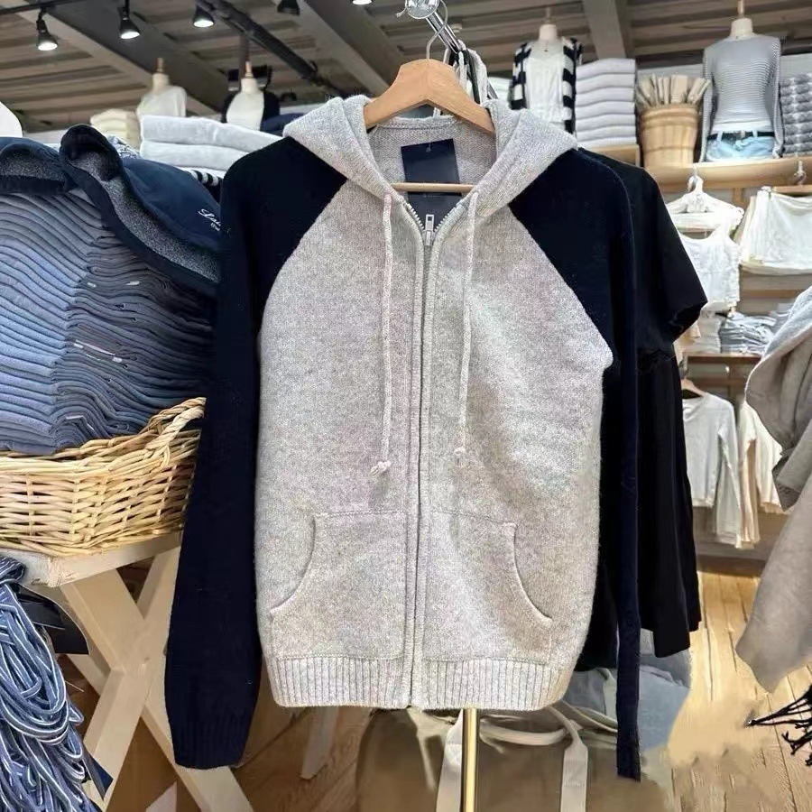 BM New Arrival Raglan Sleeve Zipper Knitted Cardigan Top Women's Bm Autumn American Style College Style Hooded Sweater Short Coat