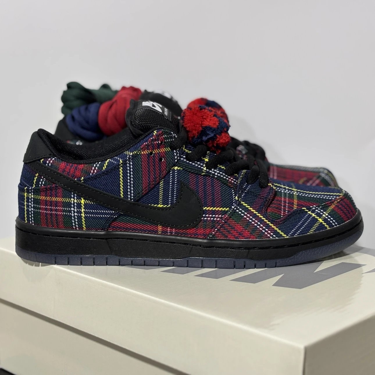 Dunk苏格兰纹 S2纯原 Nardwuar x  SB Dunk Low Pro QS 时尚舒适 防滑耐磨 低帮 板鞋 男女同款 II1493-600