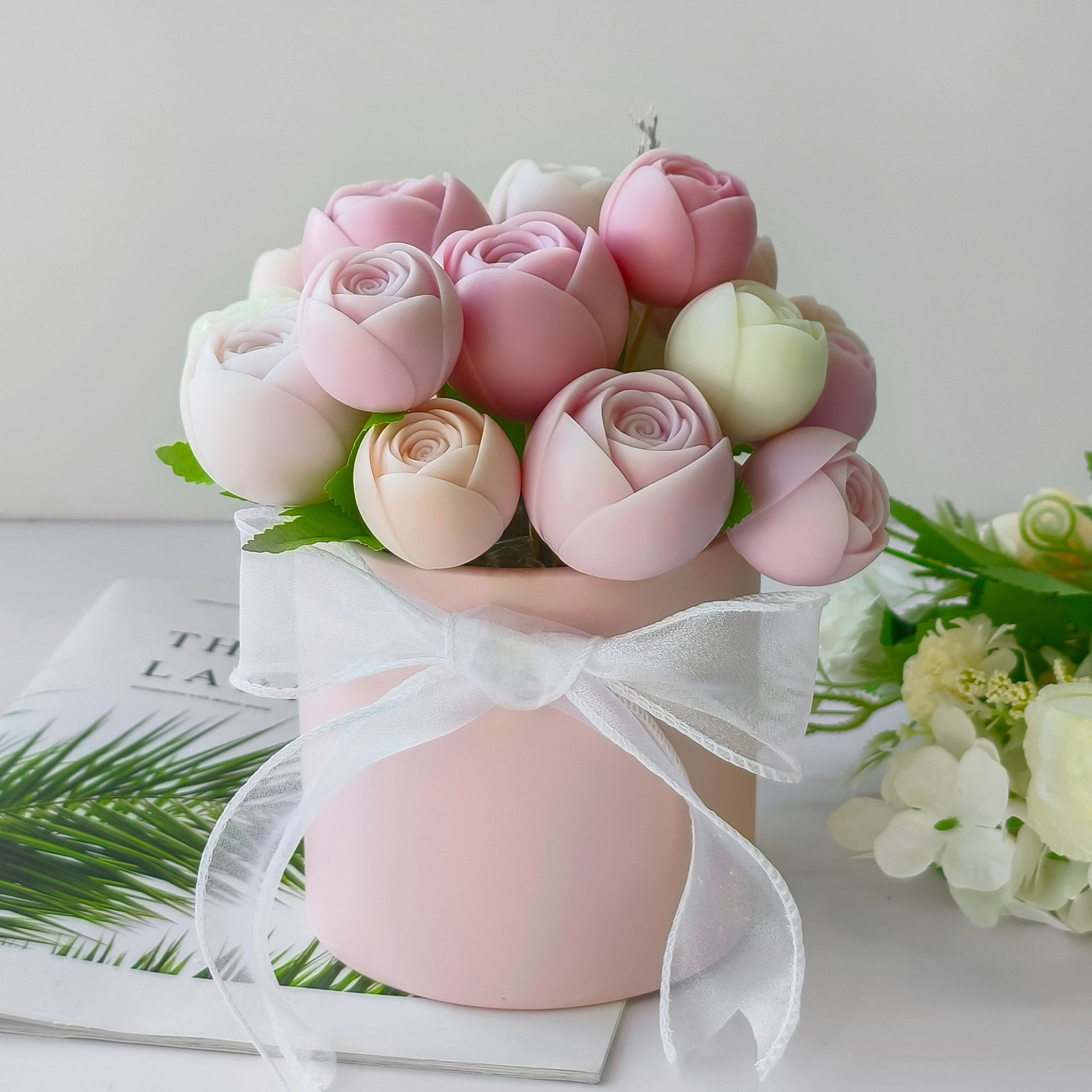 Jiahuimei Valentine's Day Flower bouquet Aromatherapy Candle Mold Rose Flower Ornaments Handmade Candle Silicone Mold