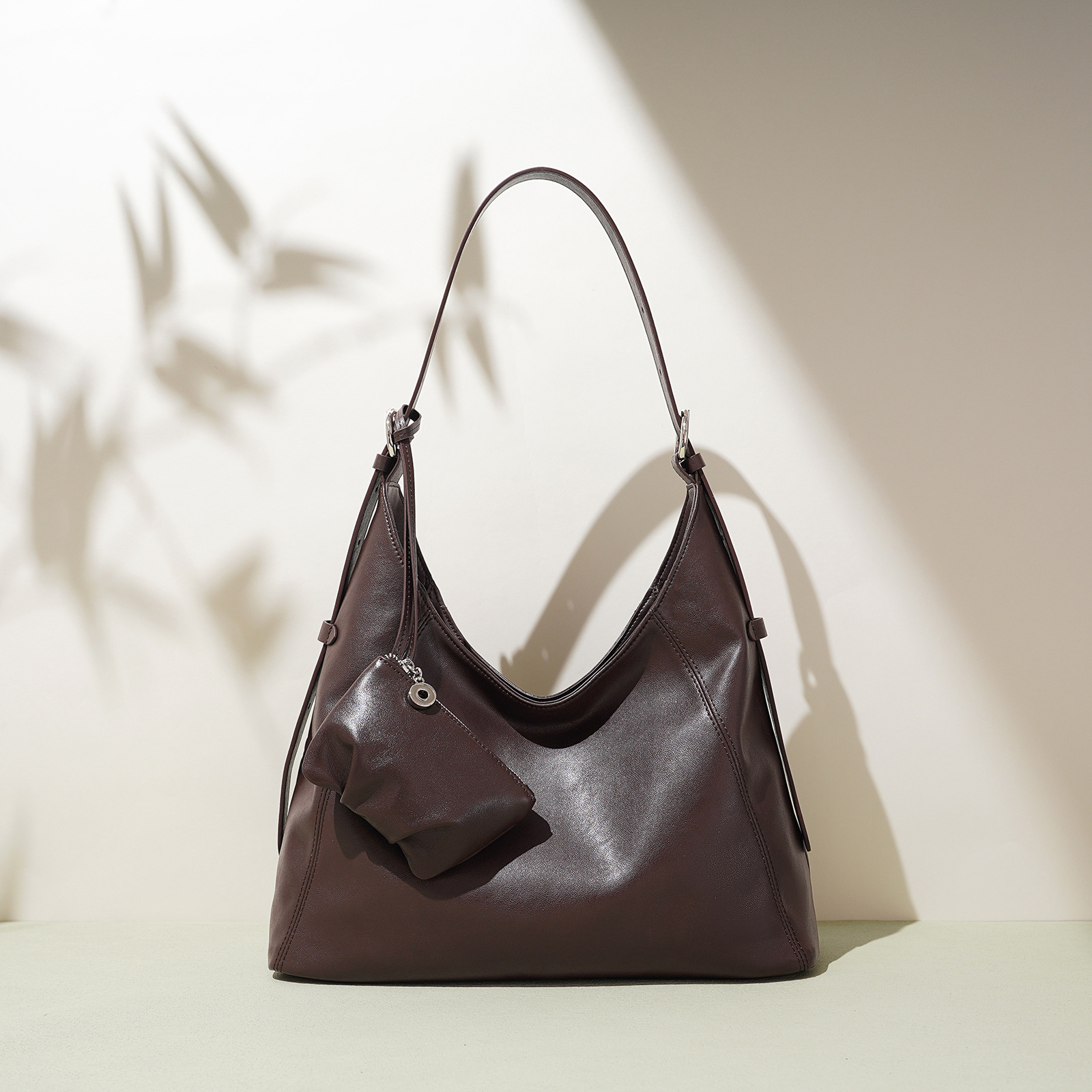 2026 New High-End Fashion Shoulder Bag, Large Black Warrior Underarm Bag, Large Capacity Commuter Casual Crossbody Bag