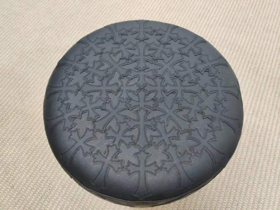Limited edition handmade heavy industry lychee patterned leather cross collage circular sofa, coffee table stool pier, shoe testing stool