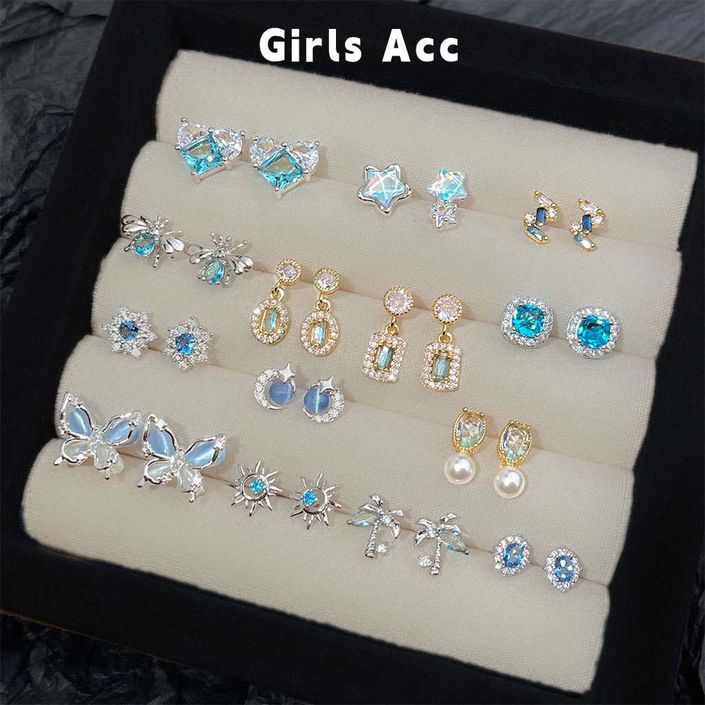 Korean Style Fresh Blue Zircon Earrings with Silver Needles, Fashionable Commuter Geometric Earrings, Light Luxury Temperament Earrings with a High-End Feel