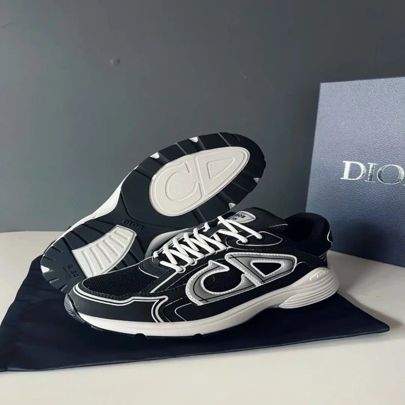 European Station Pure Original Paris 3rd Generation Track 3.0 with LED lights Couples Sports and Casual Retro height-increasing Dad Shoes