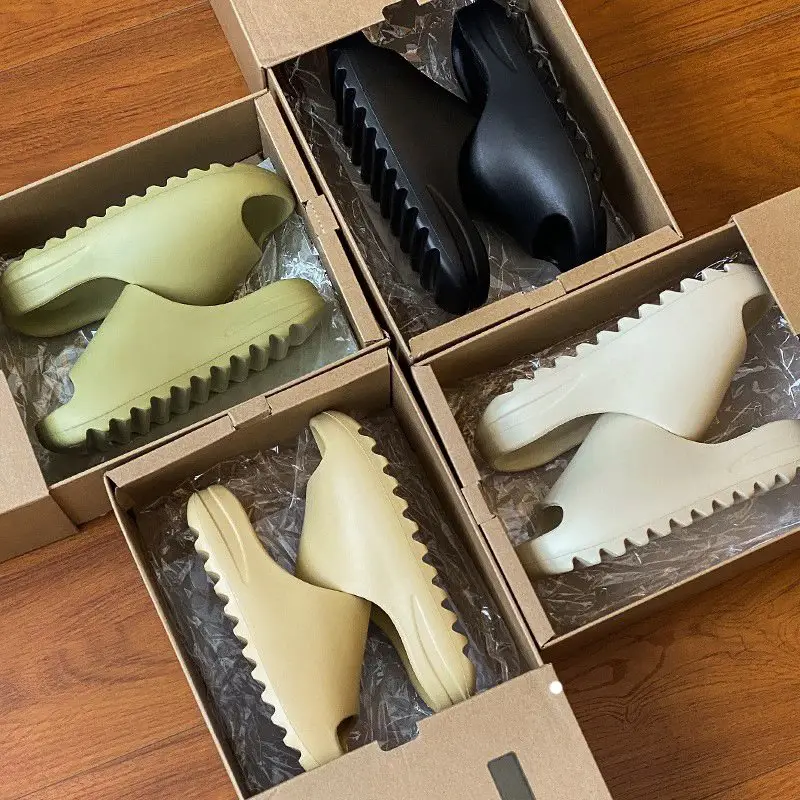 Step on poop coconut slippers for men and women in summer, SLIDE thick sole height increasing for home use, couple, anti slip beach YEEZY