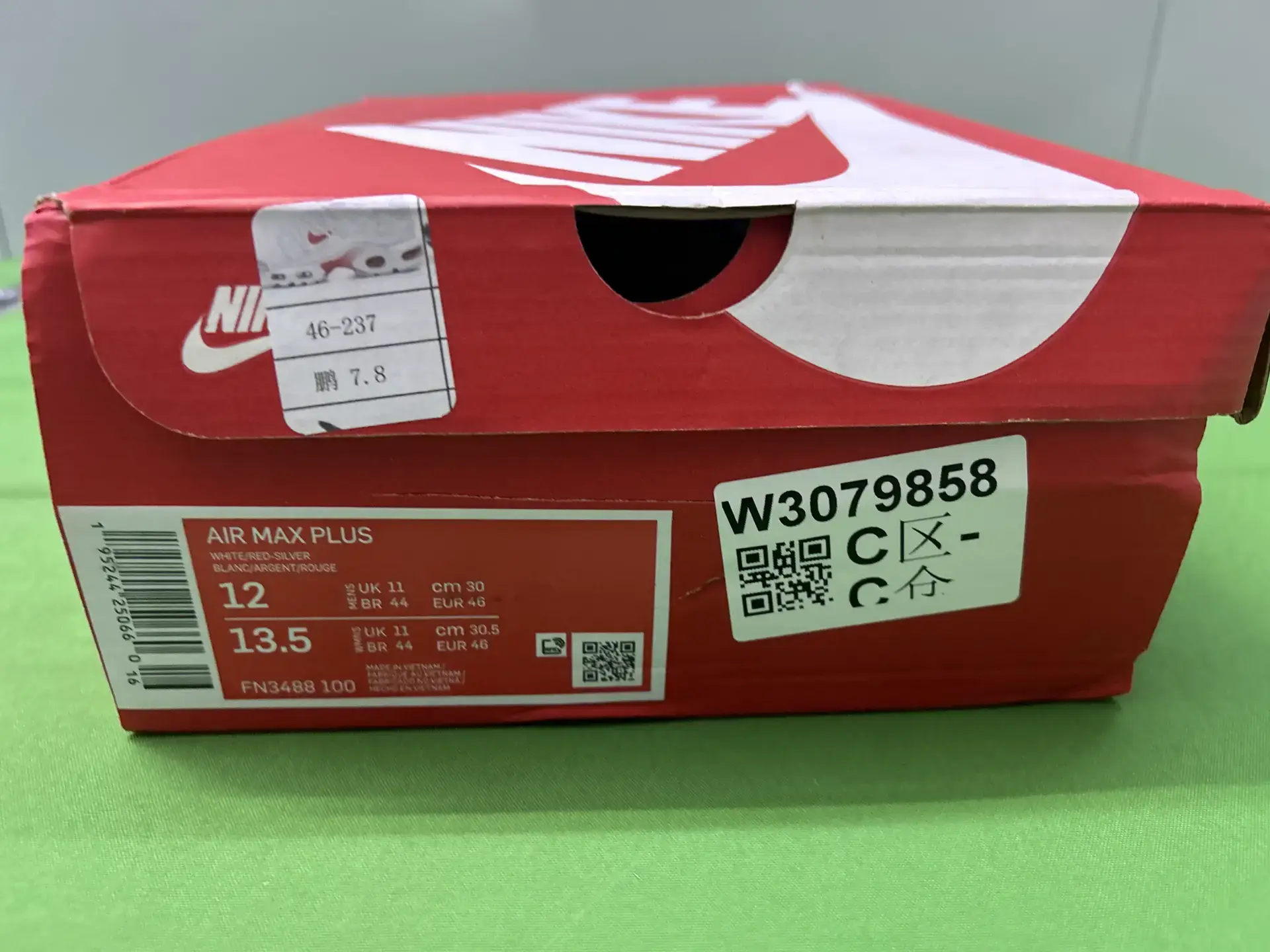 Nike Air Max Plus White Red Silver Shoes