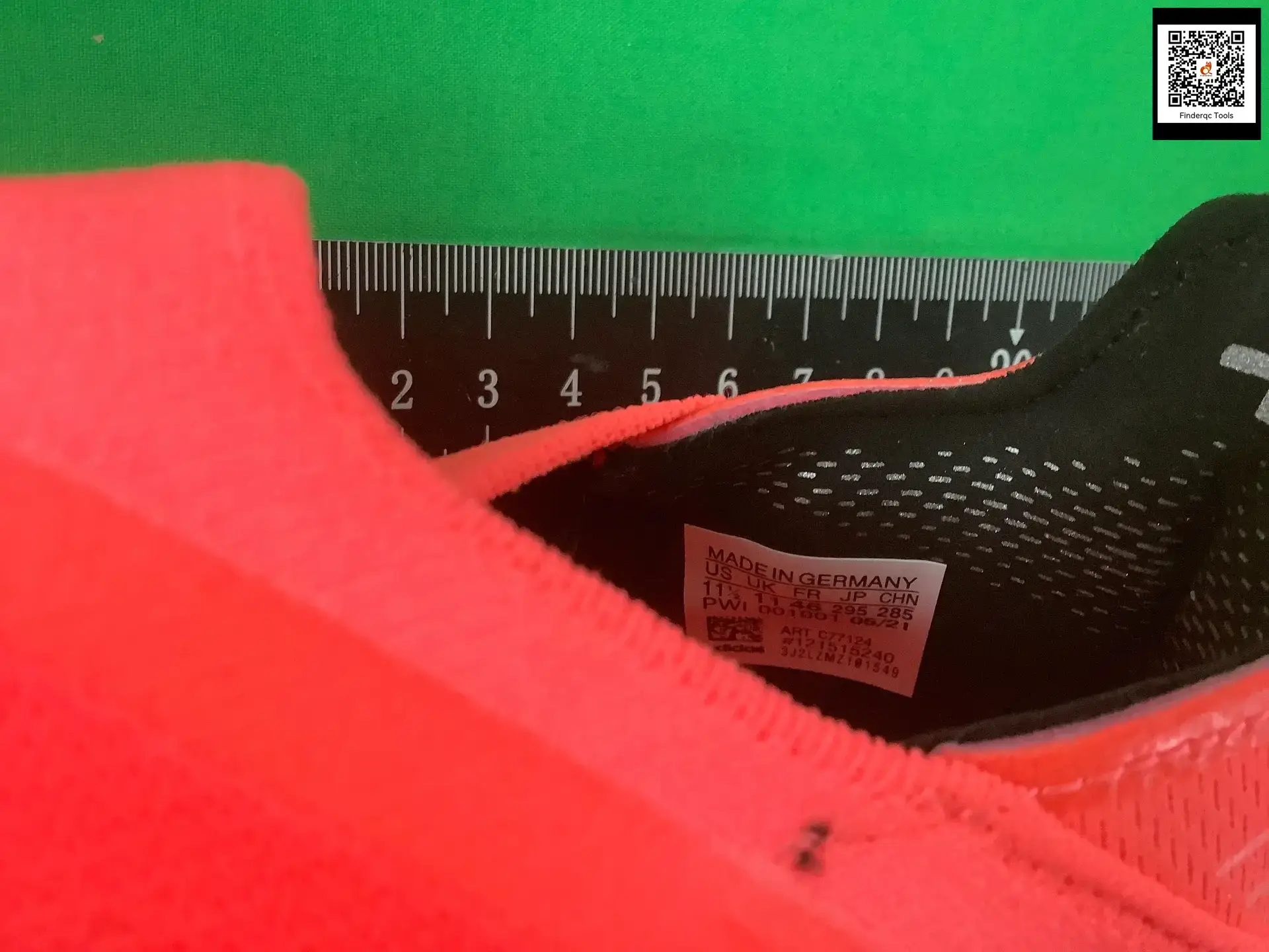 Shutian Shoes Manufacturer Wholesale Cross-Border Exclusive Supply 2024 New F50+ Ultra-Light Classy Fg Nail Professional Men's and Women's Football Shoes