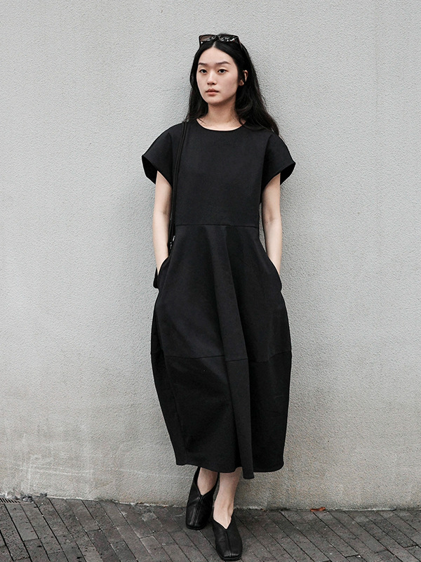 High-End Black Dress for Women, 2026 Spring New Style, Waist-Cinching, Slimming, Floral Bud Skirt, Casual Workwear Long Dress