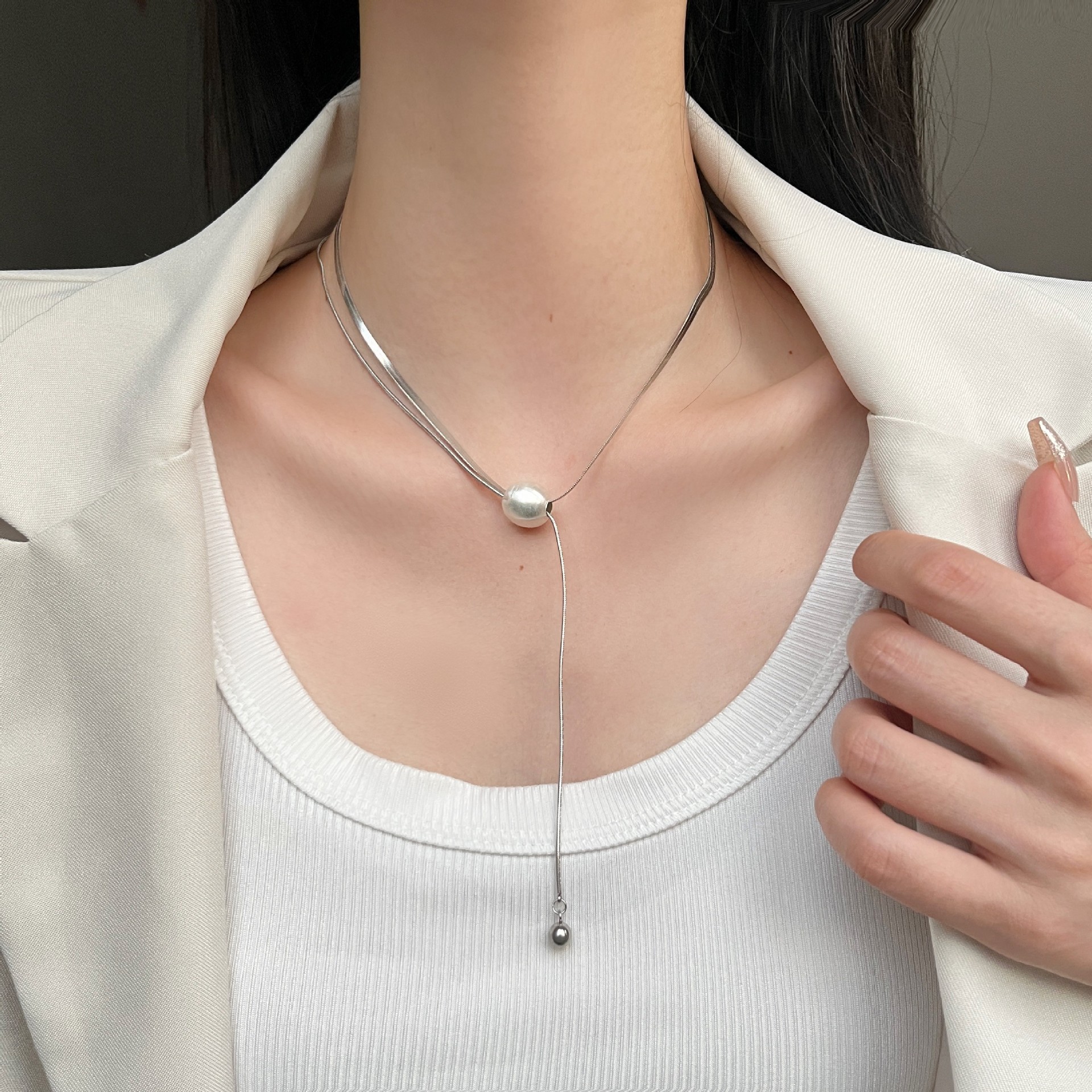Titanium Steel Small Waist Tassel Necklace Does Not Fade, Accessible Luxury, High-End Niche Design Clavicle Chain, Simple and Versatile Necklace