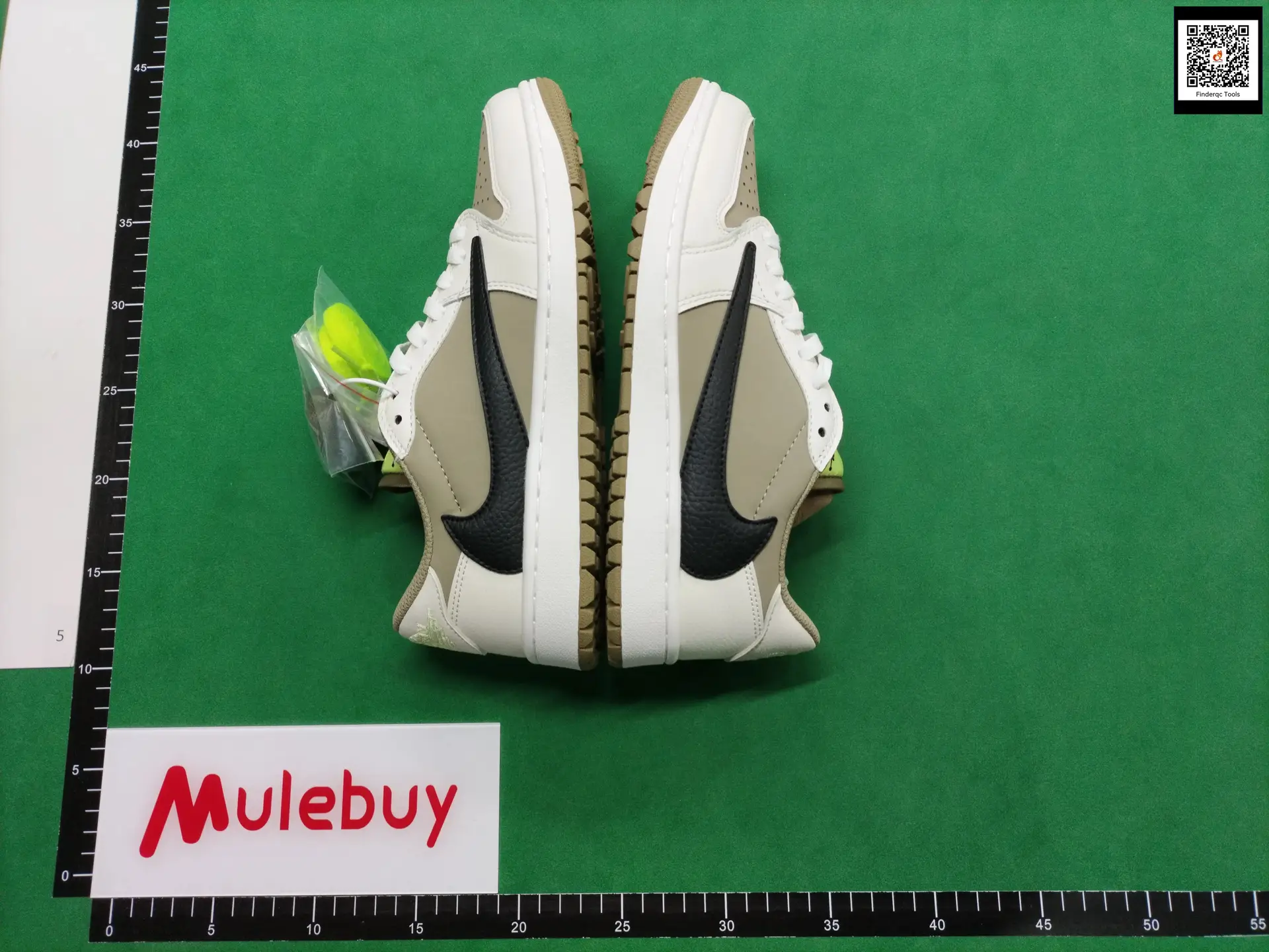 Air Jordan 1 Low SE Light Olive