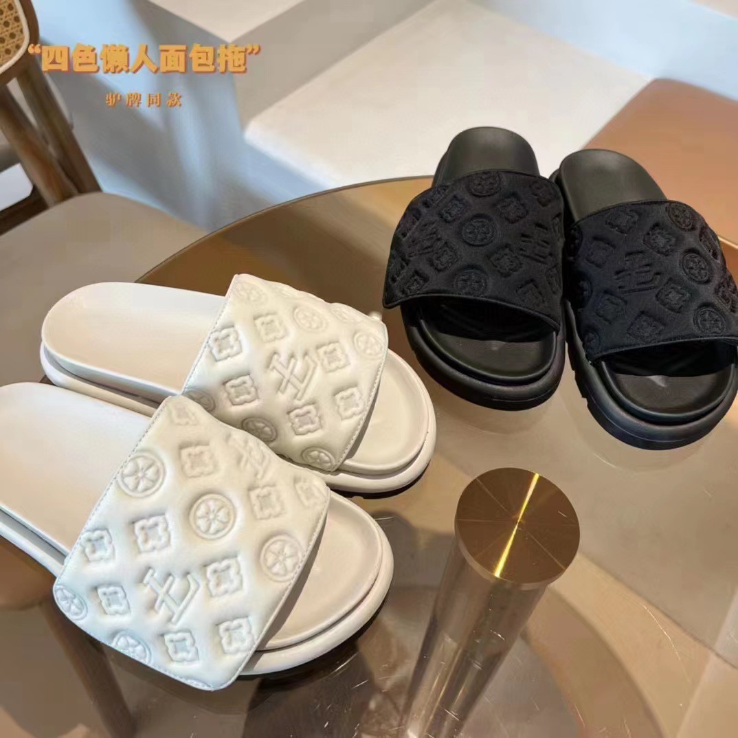 2026 New Summer Slippers for Women, Fashionable and Versatile for Home Use, Trendy Velcro Platform Embossed Outdoor Sandals