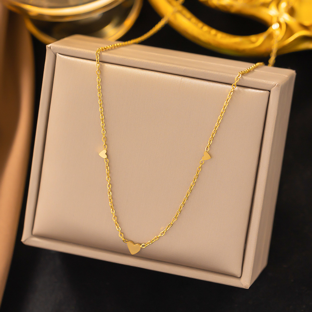Europe and the United States cross-border 2023 new compact heterosexual love necklace female clavicle chain summer students simple titanium steel jewelry