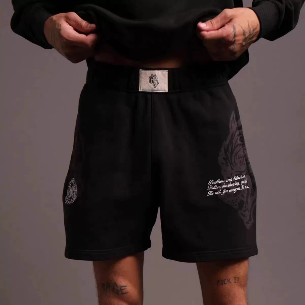 Wolf Head Fitness Exercise Training Running Loose Breathable Fitness Heavy Weight Shorts (European and American sizes)
