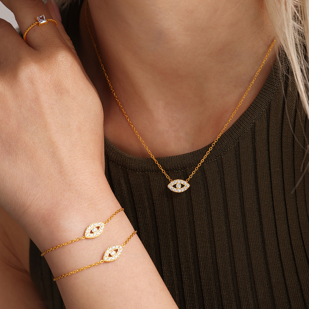 Dream Devil's Eye Series Necklace Bracelet Zircon Inlaid Eye Design Sense Clavicle Chain Jewelry in stock Wholesale