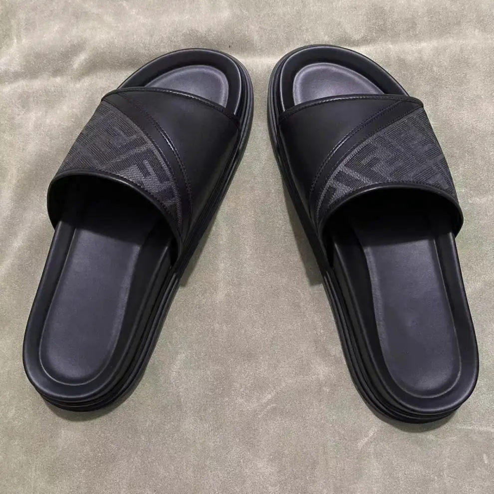 【H12】Men's Slippers Summer Ins Trendy Fashion Luxury Sandals Thick Sole Retro Designer Slide Slippers