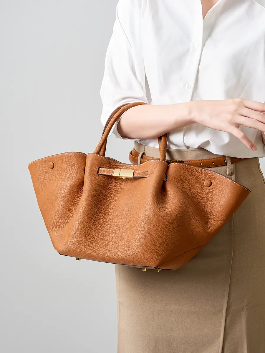 Dumpling Bag Genuine Leather First-Layer Cowhide Large-Capacity Versatile New Style Women's Niche Office Worker Women's High-End Handbag