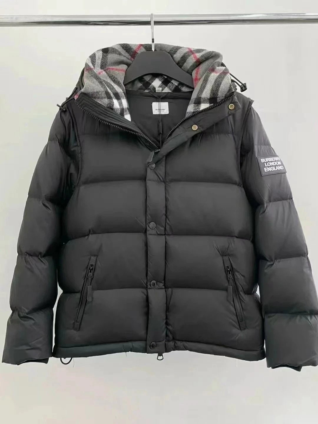 Burberry Puffer Jacket foto QC de WEIDIAN en Qualit.ly