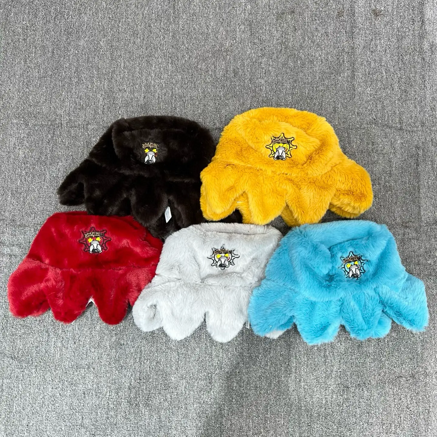 Glo Gang cartoon embroidery American street plush warm ear protection octopus casual hat hat Lei Feng hat