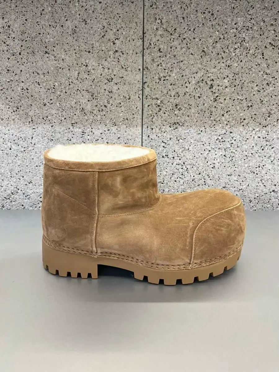 2024 Paris Winter New Big Head Thick Bottom Women's Boots, Leather Anti Slip Lined Wool Thick Bottom Mid calf Men's Boots