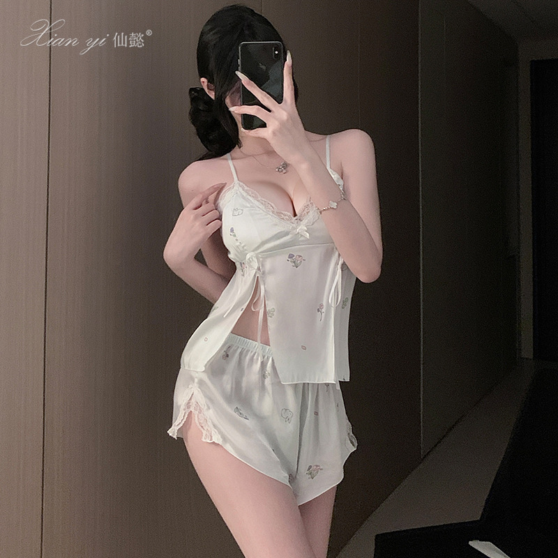 Xianyi Sexy Lingerie Pure Desire Style Lace Camisole Two-Piece Set Sweet Imitation Silk Shorts Pajamas for Women Summer 687
