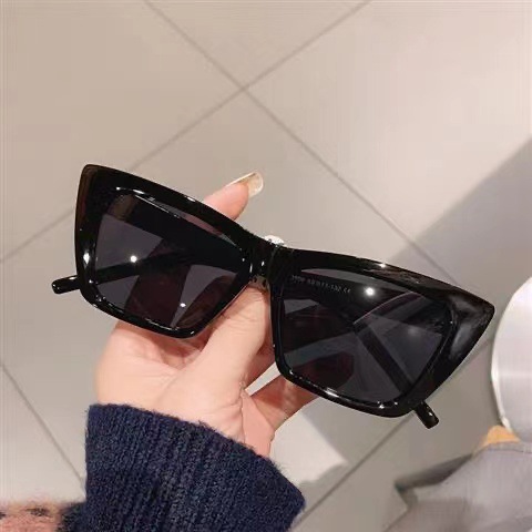European and American Punk Alphabet Retro Sunglasses New Cat's Eye Fashionable Street Hip Hop Cross-Border Show Sunglasses