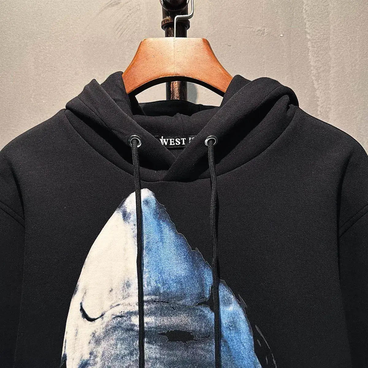 Space Cotton Hooded Sweatshirt with Great White Shark Print for Men, Autumn and Winter Loose Trendy Brand Personality Top, Cool Jacket