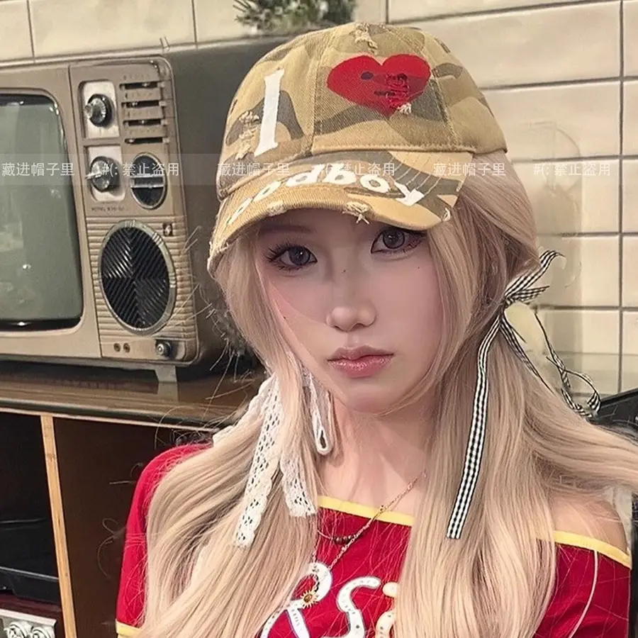 Korean I Love Goodboy Hand-Painted letter Baseball Cap for Men and Women Stylish Hole Sunshade Street Peaked Cap