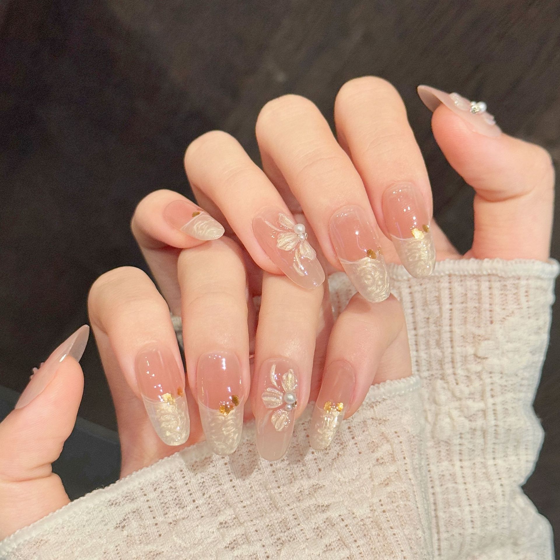 Rui Ka Man [Cream Camellia] Ice-Clear French-Style Carved Handmade Nails with a High-End Gentle and Elegant Look
