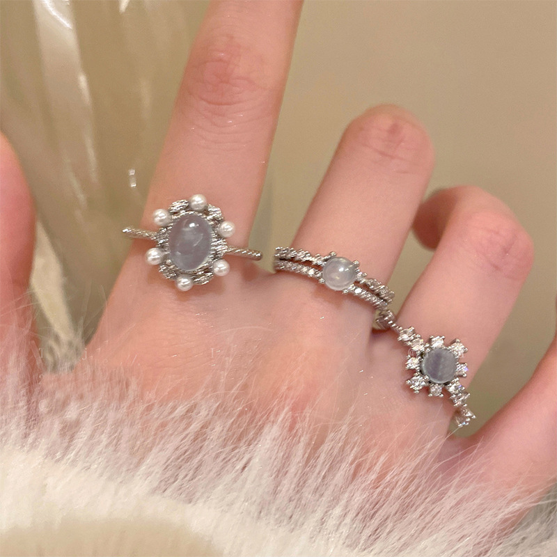 Ice Obsidian Fingertip~Ocean Blue Moonlight Zircon Ring for Women, Adjustable, Light Luxury, High-End Feel, Unique Style, Stackable Index Finger Ring