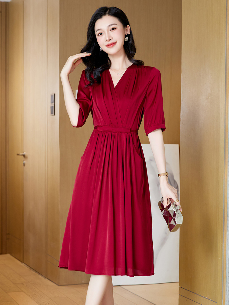 Silk Fashion Dress for Women 2026 New Summer V-Neck Satin Heavy Silk Noble Lady Waist-Cinching Dress