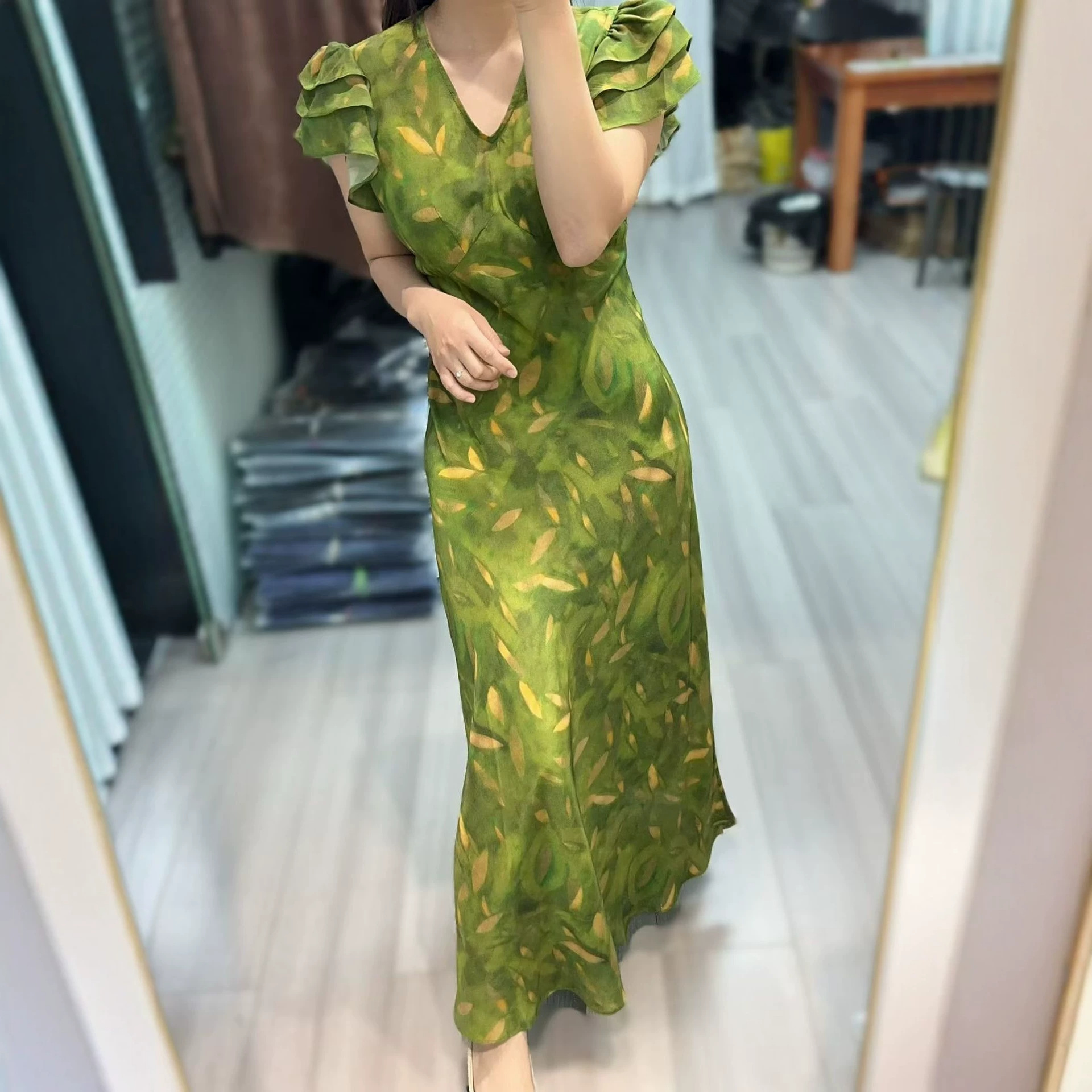 Shenzhen Nanyou 26 Summer New Style Light Luxury French V-Neck Silk Printed Dress with Small Flutter Sleeves, Vacation Style Long Dress for Women