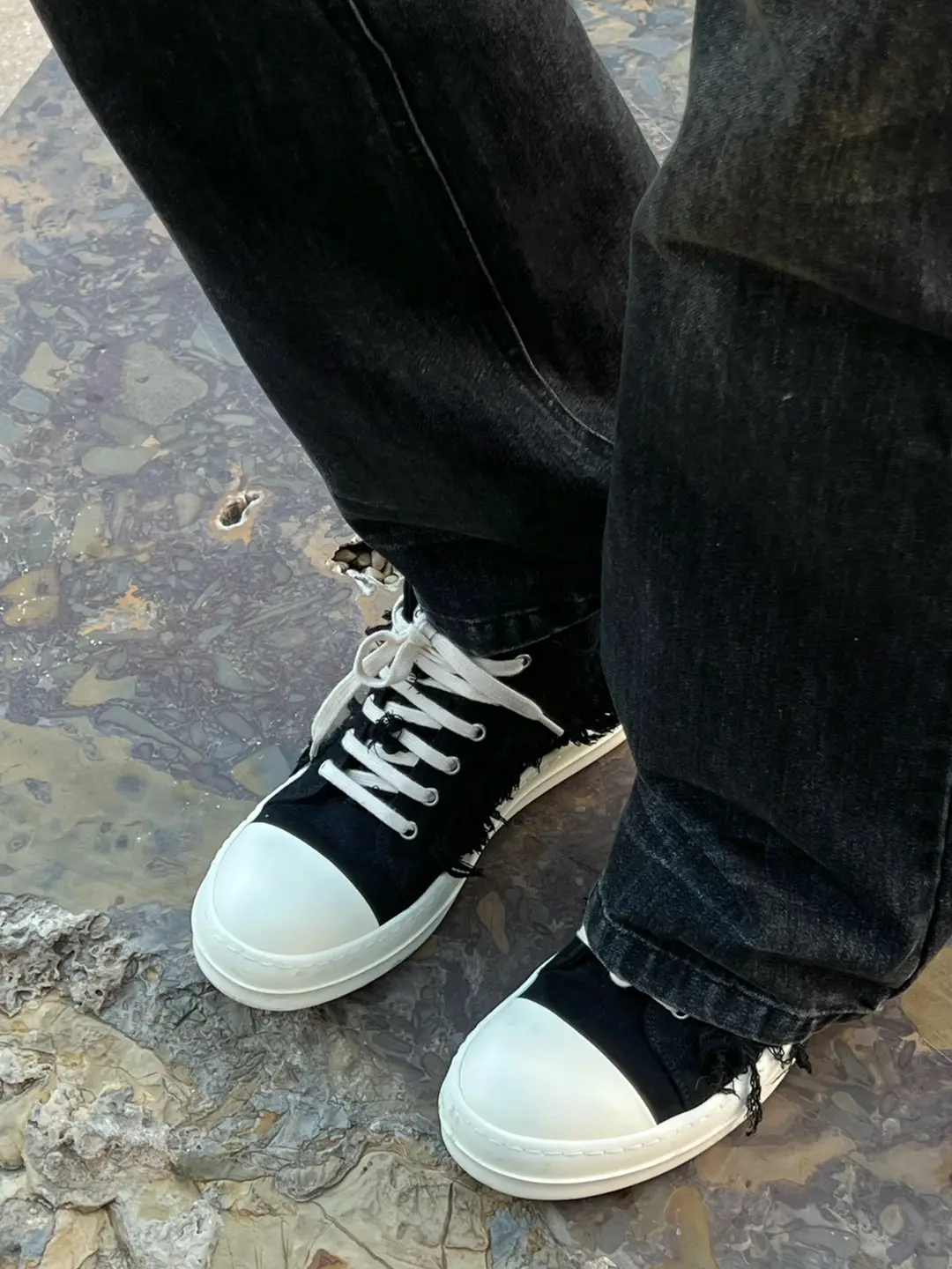 Ro High-Top Canvas Shoes for Men, Vintage Distressed Patchwork Tassel Beggar Shoes, Thick-Soled Handmade High-Top Sneakers, Niche Trendy Style