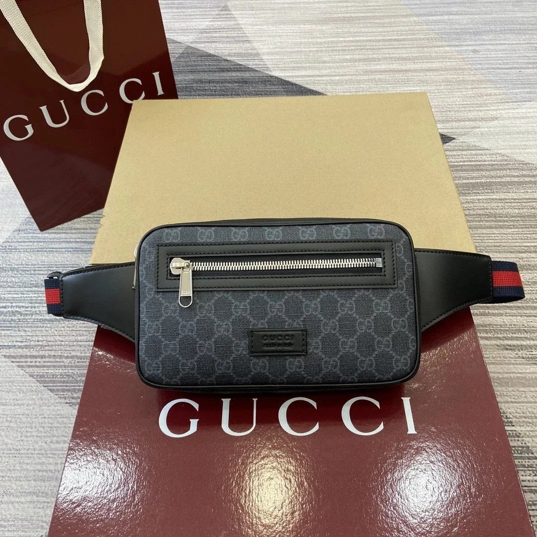 No.711 normal/high quality men bagWhatspp：(+86 15159050860)Whatspp：(+86 15159050860)