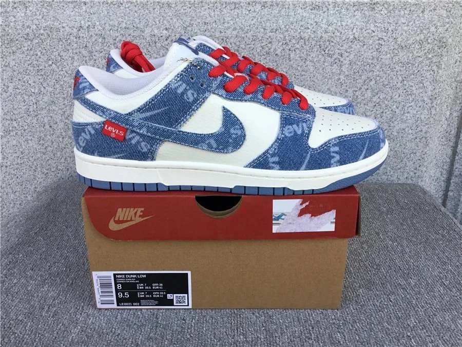 Levi's x Nike Dunk Low