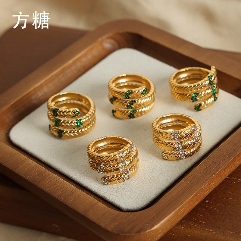 Niche Simple Geometric Jewelry Carving Blade Chain Shape Three-layer Stacked Wear Wind and Diamond Design Titanium Steel Open Ring