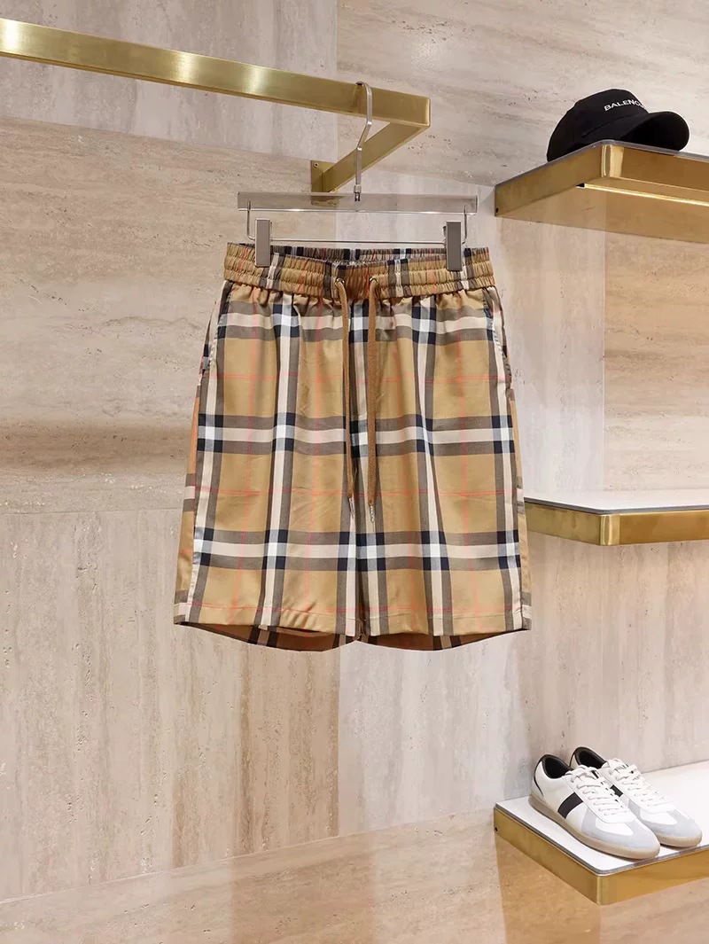 Foreign Trade Trendy Brand Light Luxury Burberry Plaid Men's Shorts Summer Loose Striped Cotton Jacquard Beach Shorts photo QC de 1688 sur Qualit.ly