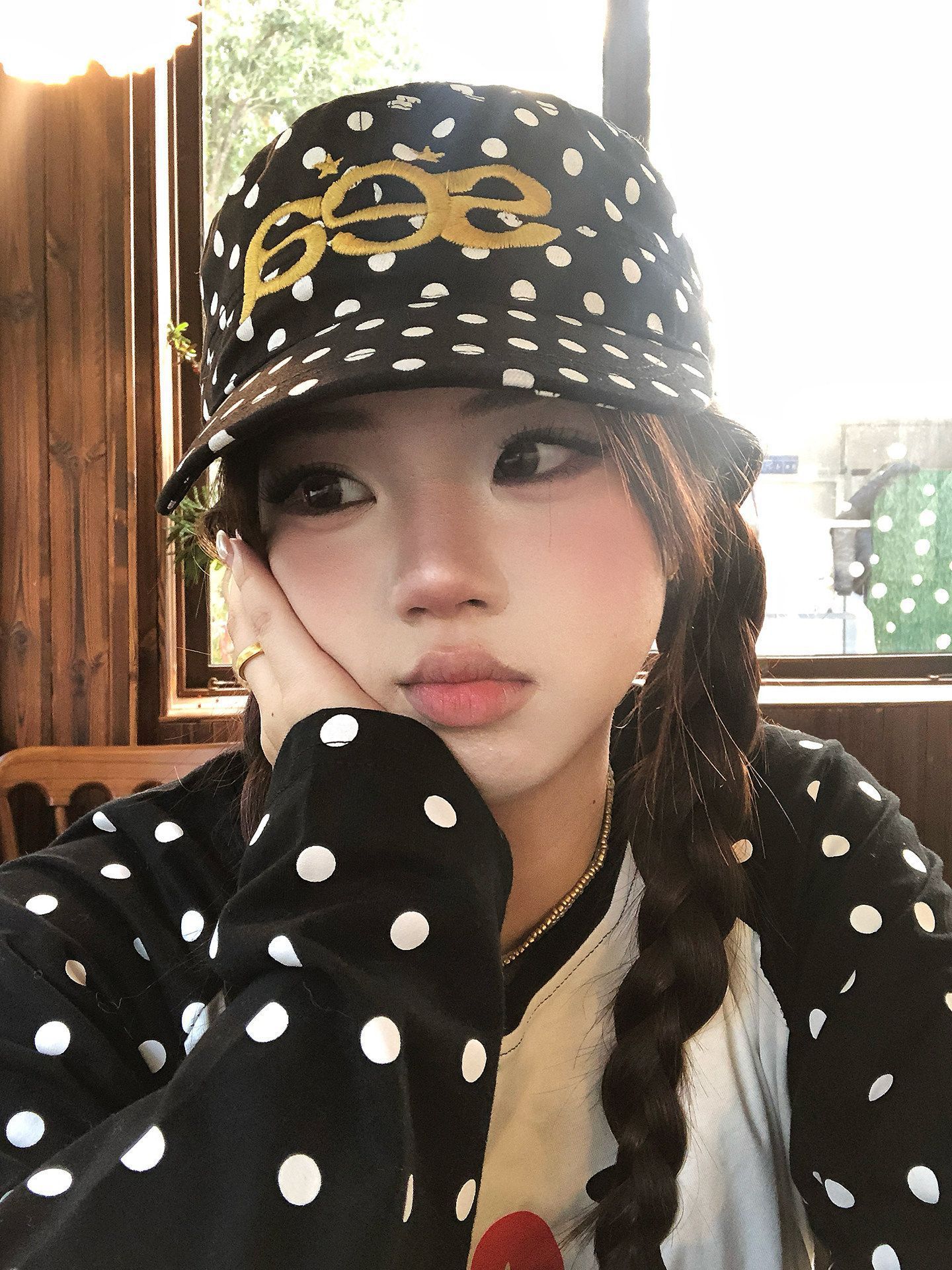 Retro Simple Letter Embroidery Polka Dot Baseball Cap for Women, Wide-Brimmed Hat for Large Head Circumference, Face-Slimming Flat-Top Hat for Men